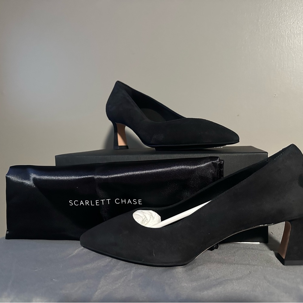 NEW Scarlett Chase Black Block Heel Pumps with Rounded Pointed Toe